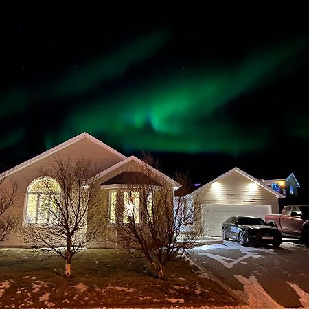 4-Bedroom Villa With Private Gym And Hot-Tub Reykjavik Extérieur photo